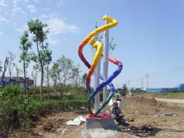 hj1738 不銹鋼雕塑-針線之魅_青島國際服裝城不銹鋼雕塑、石雕、玻璃鋼雕塑_濱州宏景雕塑有限公司